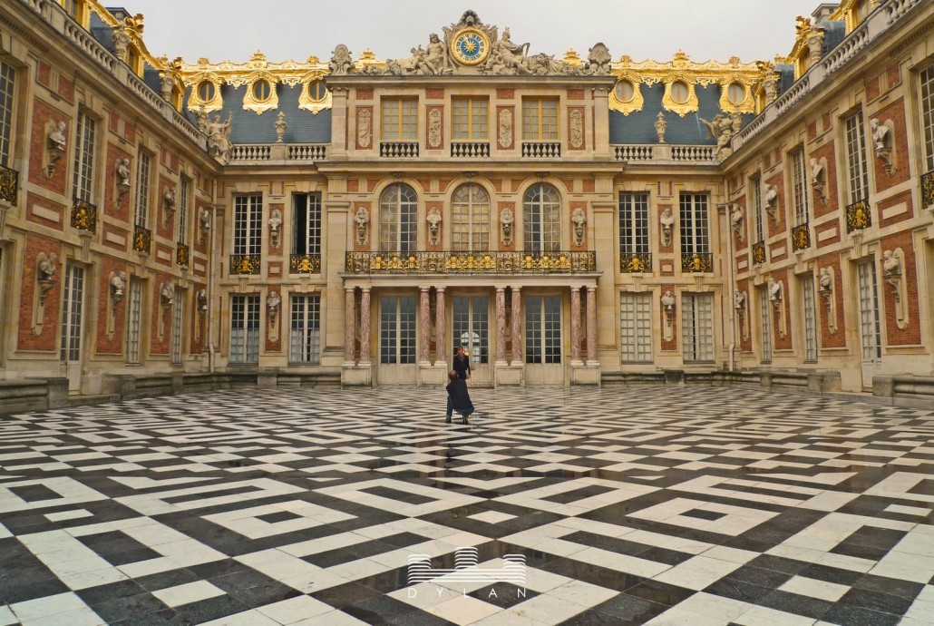 Versailles - front