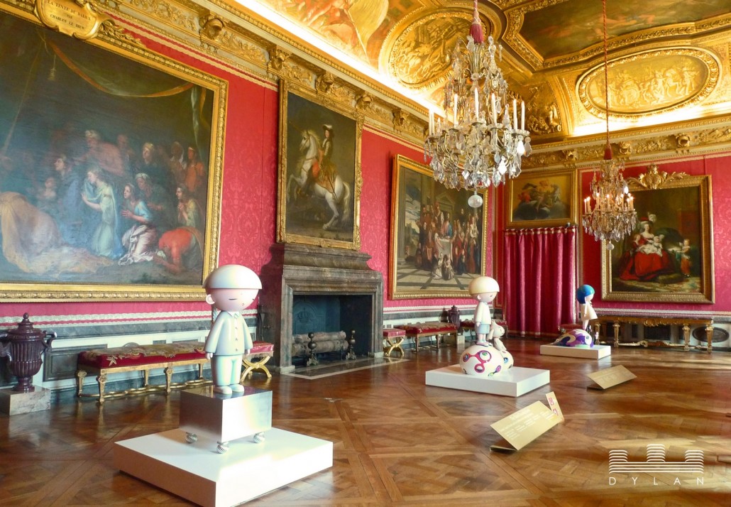 Versailles - hall and statues